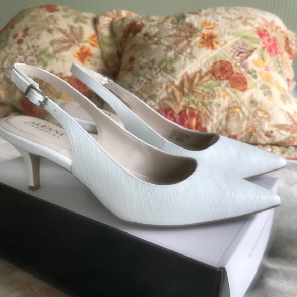 Alfani Shoes - Alfani Slingback Pumps Alfani Shoes - Alfani Slingback Pumps